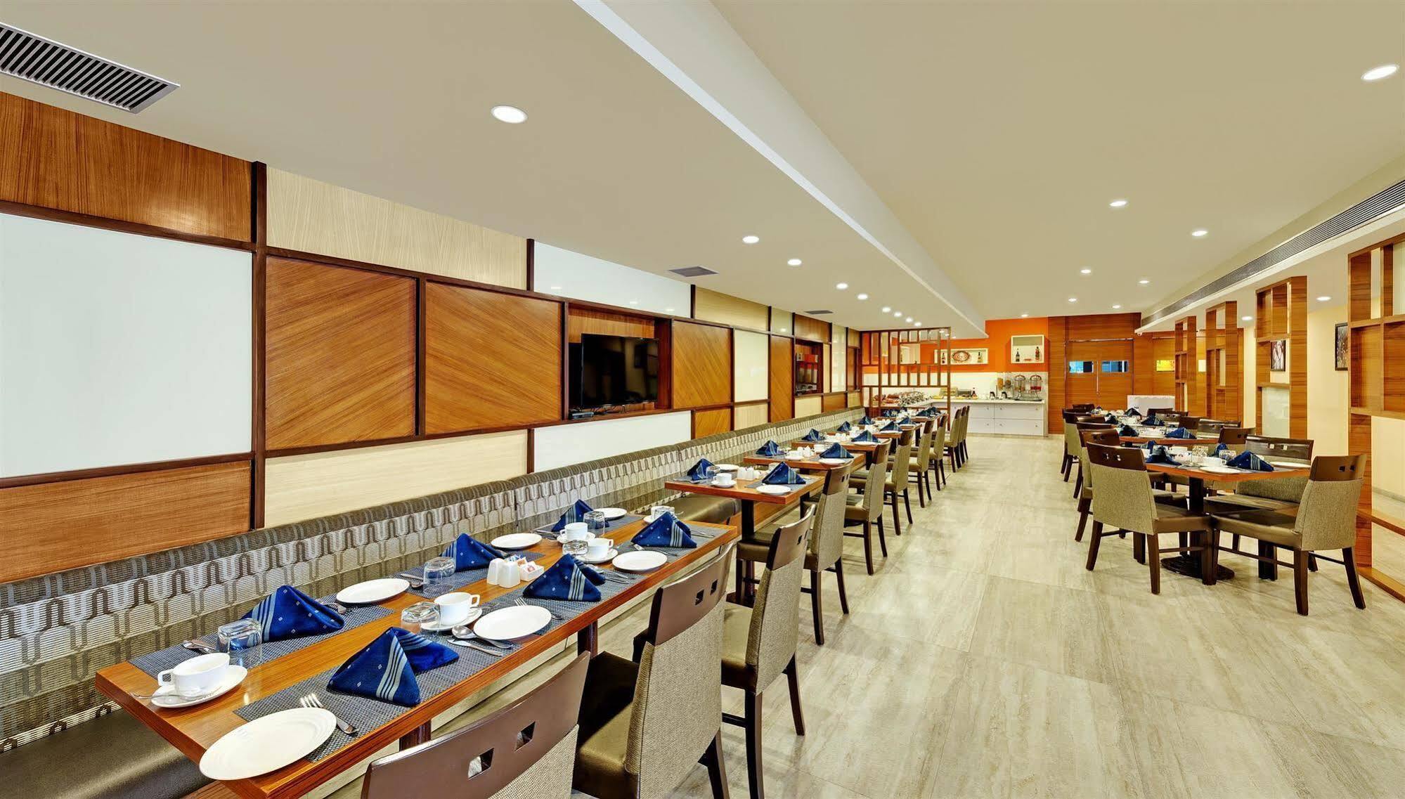 Best Western Alkapuri, Βαντοντάρα Εξωτερικό φωτογραφία